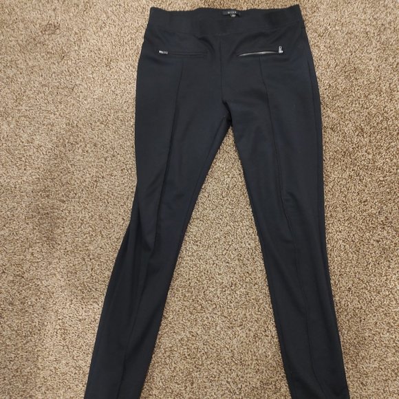 Mine: Comfortable Black Pant Leggings with Fake Pocket Zippers In The Back - Picture 2 of 3